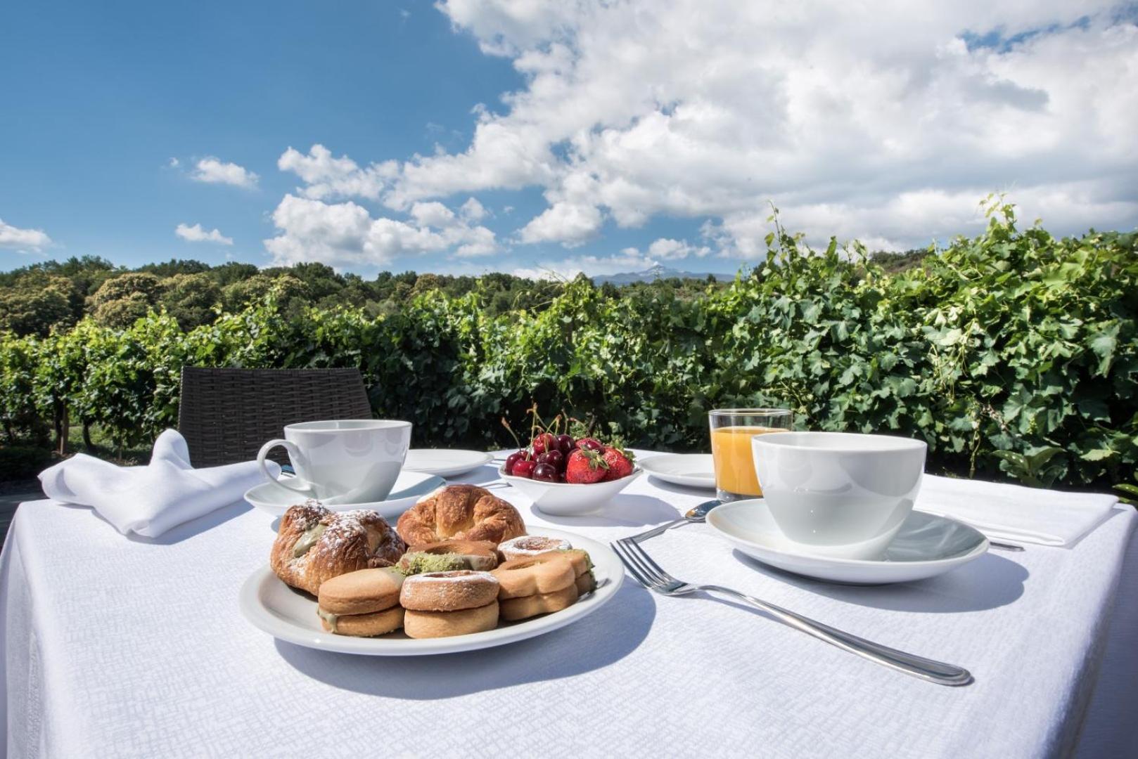 Firriato Hospitality Cavanera Etnea Resort & Wine Experience Castiglione De Sicilia Exterior foto